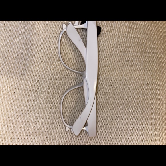 Hello Kitty Glasses - Picture 5 of 7